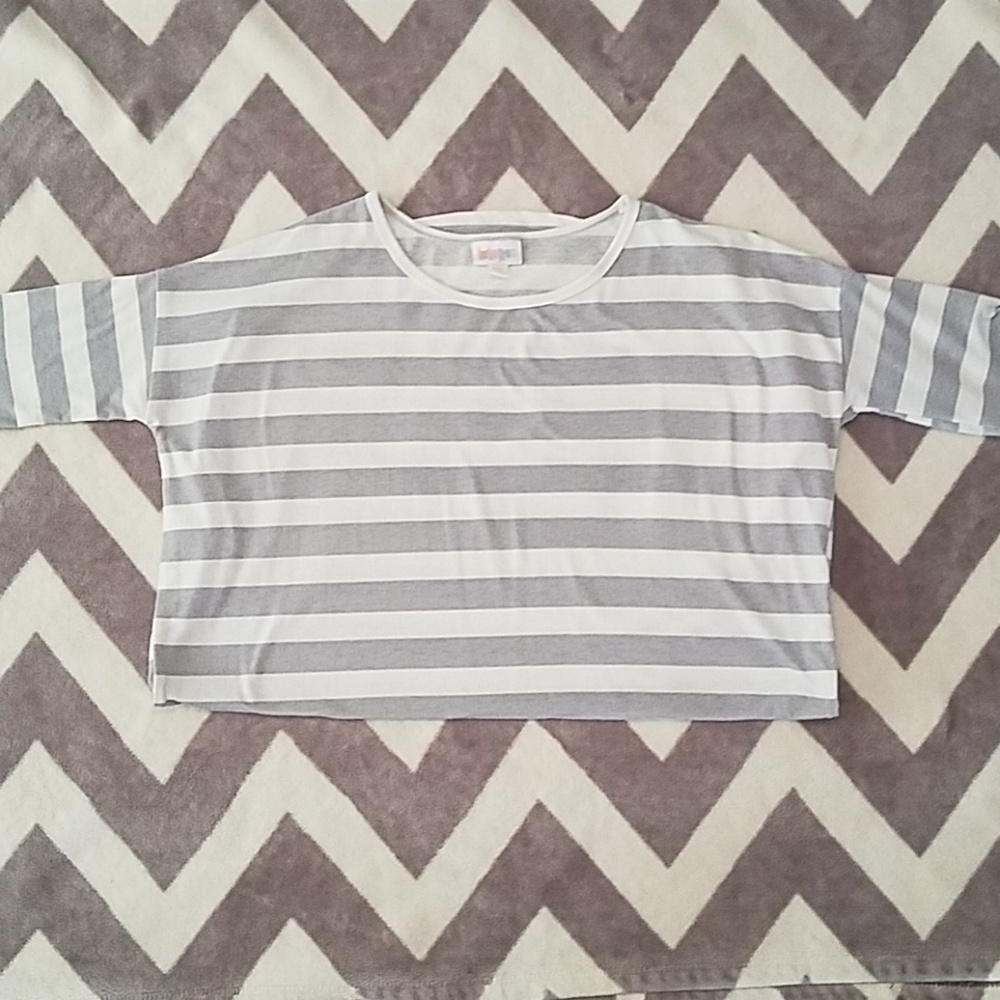 Lularoe grey/white striped "Irma" Tunic